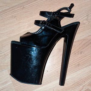 Black stiletto